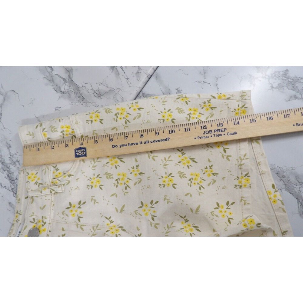Judy Blue All‎ Over Floral Yellow Print Mid Rise Denim Shorts Stretch Size 1XL - Picture 9 of 13
